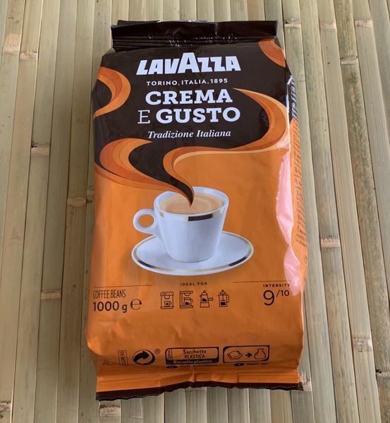 Комплект кави в зернах Lavazza Crema e Aroma 1 кг + кава в зернах Lavazza Crema e Gusto Tradizione 1 кг 72 фото